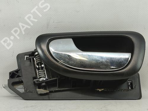 Venstre foran invendig håndtak PEUGEOT 307 (3A/C) [2000-2012]  15410930