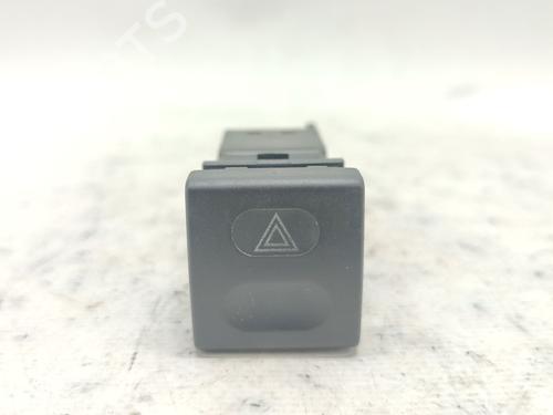 Used Warning switch Warning switch CITROËN SAXO (S0, S1) 1.5 D (57 hp) 36466622 36466622