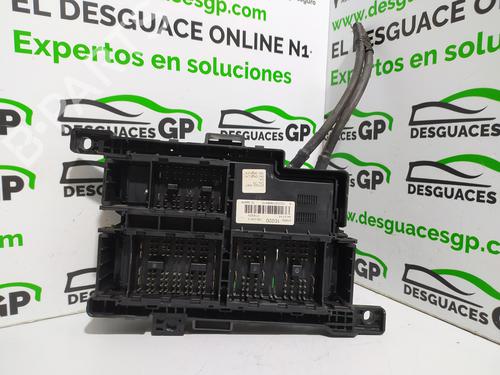 Fuse box KIA CARENS III MPV (UN) 2.0 CRDi 140 | BP7576617E1 