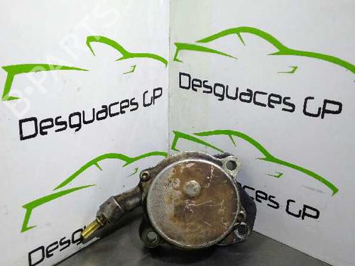 Used Vacuum pump CITROËN XSARA (N1) 2.0 HDi 109 (109 hp) 7134539