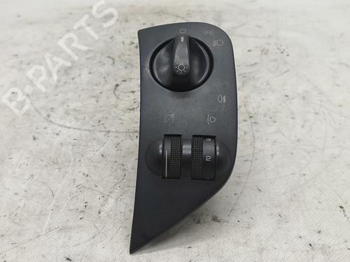 Used Headlight switch SEAT CORDOBA (6K1, 6K2) [1993-2002]  17513609