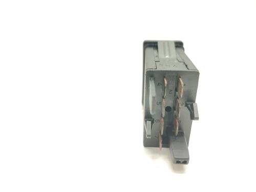 Warning switch AUDI 80 B4 Saloon (8C2) 1.9 TDI | BP33855999I22 - Image 3