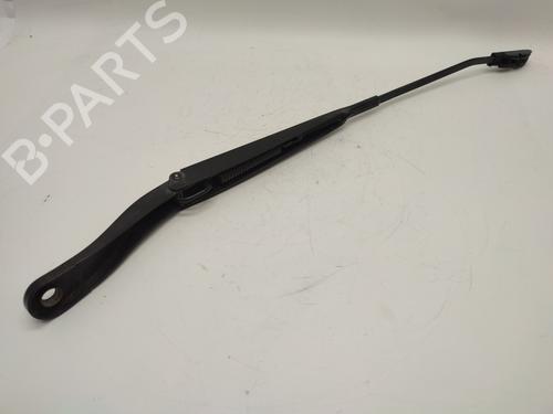 Used Front windshield wiper arm RENAULT MEGANE III Hatchback (BZ0/1_, B3_) [2008-2025]  16185762