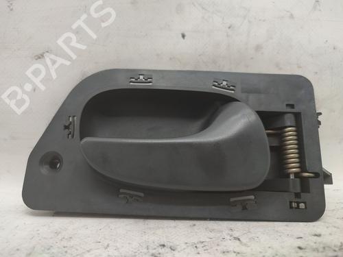 Used Front right interior door handle RENAULT LAGUNA I (B56_, 556_) 1.6 16V (B568, B561) (107 hp) 27860679