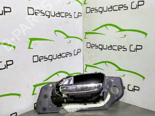 Used Front left interior door handle PEUGEOT 607 (9D, 9U) 2.2 HDi (133 hp) 7134791