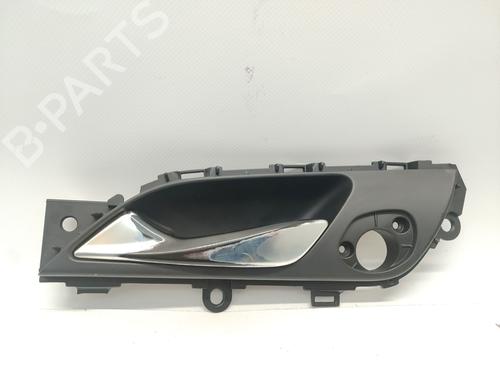 Poignée intérieure avant gauche HYUNDAI i40 I (VF) 1.7 CRDI (141 hp) 31065585