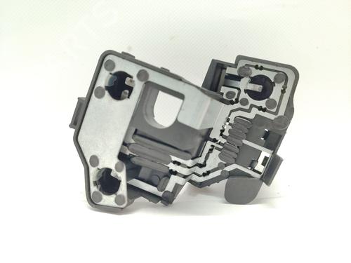 Used Lamp holder PEUGEOT 206 Hatchback (2A/C) 1.4 HDi eco 70 (68 hp) 31031649