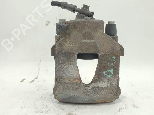 Used Right front brake caliper Right front brake caliper VW GOLF IV (1J1) 1.9 TDI (115 hp) 33855976 33855976