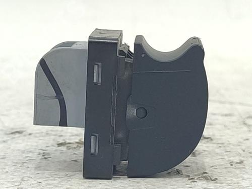 Left rear window switch AUDI A4 B7 Avant (8ED) 2.0 TDI 16V | BP38054981I29 - Image 2