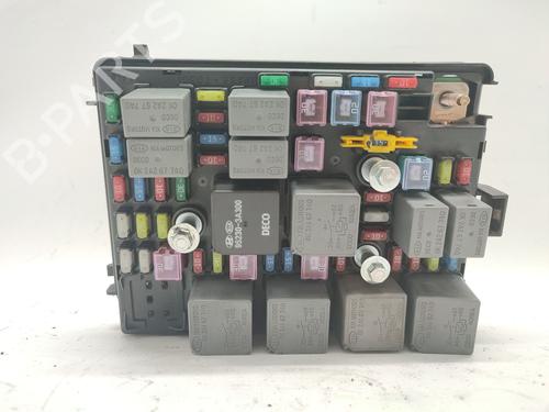 Used Fuse box Fuse box KIA CARENS I MPV (FC, FJ) 2.0 CRDi (113 hp) 34370301 34370301