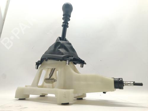 Gear lever MITSUBISHI OUTLANDER II (CW_W) 2.0 DI-D (CW8W) | BP31995932M90