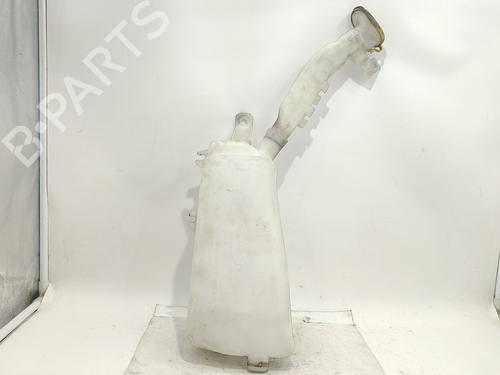 windscreen-washer-tank-renault-clio-iii-br01-cr01-2005-2006-2007-2008-2009-2010-2011-2012-2013-2014-32722580 main image