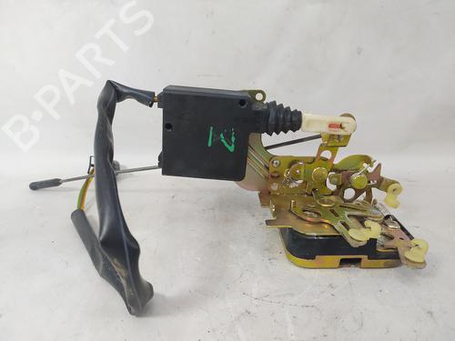 Used Front left lock VOLVO 440 (445) [1988-1996]  11795615