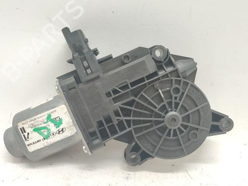 Vindusheismotor venstre foran Vindusheismotor venstre foran HYUNDAI i30 (PDE, PD, PDEN) 1.6 CRDi (116 hp) 36359080 36359080
