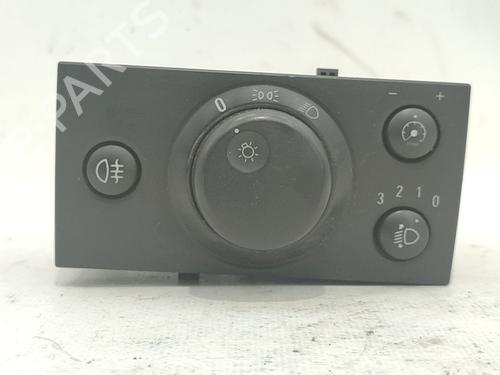 Przełącznik świateł OPEL VECTRA C GTS (Z02)  13230796