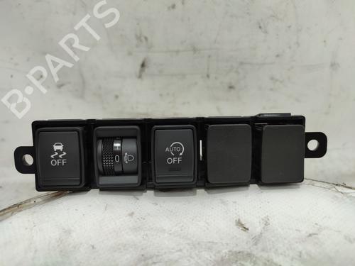 Switch NISSAN PULSAR Hatchback (C13)  | BP20147669I30 