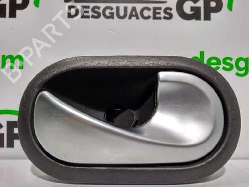 Used Front right interior door handle Front right interior door handle 7143711 7143711