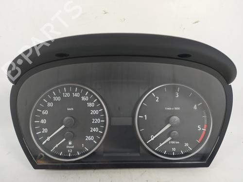 Used Instrument cluster BMW 3 Touring (E91) 320 d (150 hp) 12449248