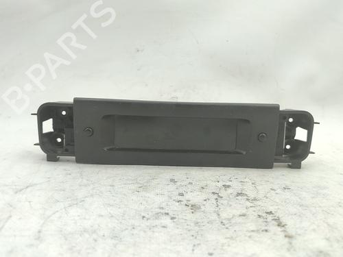 Used Display monitor PEUGEOT 406 (8B) 2.0 HDi 110 (107 hp) 30832310