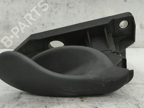 Høyre foran invendig håndtak FIAT BRAVA (182_) 1.9 JTD (100 hp) 26299771