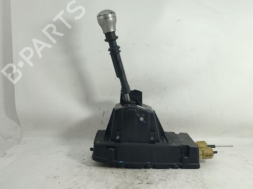 Used Gear lever RENAULT CLIO III (BR0/1, CR0/1) [2005-2014]  28825469