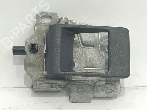 Used Rear left interior door handle LAND ROVER FREELANDER I (L314) [1998-2006]  32001169