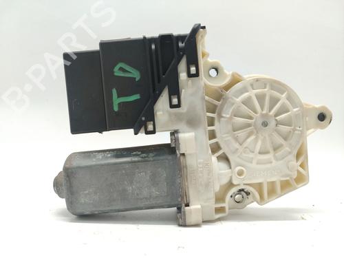 Rudehejsemotor bagstkærm højre VW GOLF IV (1J1) 1.9 TDI (110 hp) 31092180