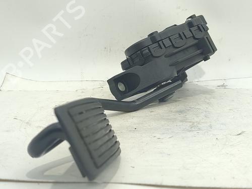 Pedal NISSAN ALMERA II (N16) 2.2 dCi (136 hp) 32319285