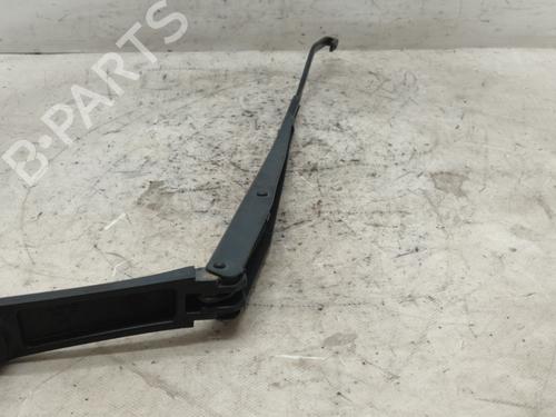 Front windshield wiper arm KIA SPORTAGE III (SL) 1.7 CRDi | BP17725115C143 