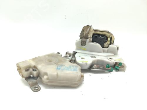 Rear right lock NISSAN ALMERA II Hatchback (N16) 1.8 | BP31623127C99 