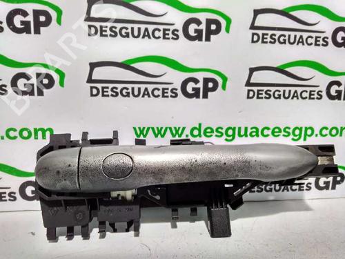 Used Rear left exterior door handle RENAULT MEGANE II Saloon (LM0/1_) 1.9 dCi (LM0G, LM1G, LM2C) (120 hp) 7144144