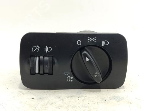 headlight-switch-audi-a3-8l1-1996-1997-1998-1999-2000-2001-2002-2003-2004-2005-2006-40196435 main image