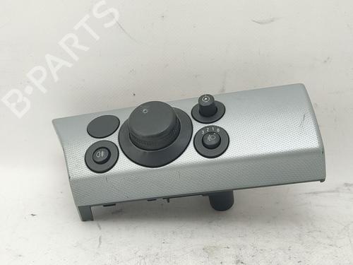 Used Headlight switch OPEL ASTRA H (A04) 1.4 (L48) (90 hp) 30195971