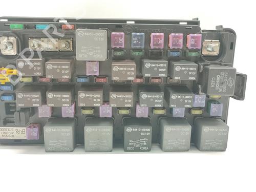Used Fuse box Fuse box 39568916 39568916