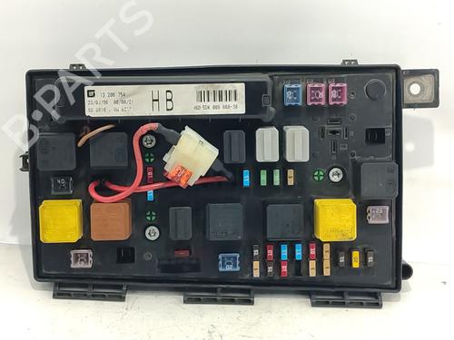 Caja reles / fusibles Caja reles / fusibles OPEL ASTRA H (A04) 1.7 CDTI (L48) (100 hp) 39903004 39903004