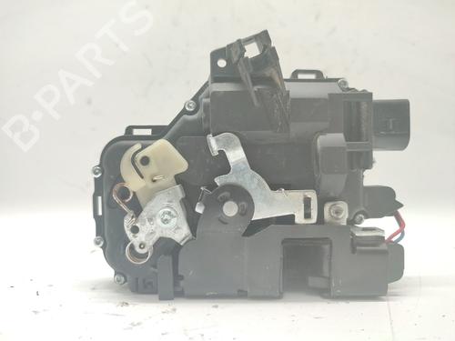 Serratura anteriore sinistra SKODA OCTAVIA I (1U2) 1.9 TDI (90 hp) 30834710