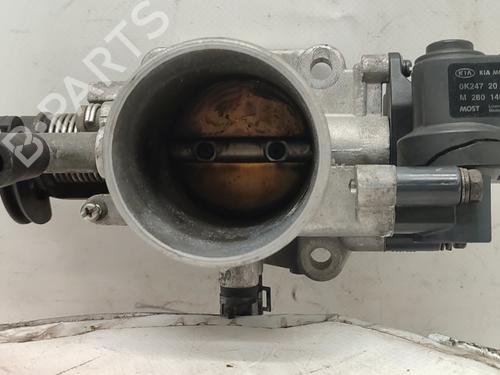 Throttle body KIA CARENS I (FC) 1.8 i | BP27465699M82 
