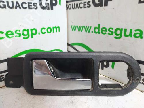 Used Front left interior door handle VW GOLF IV (1J1) 1.9 TDI (110 hp) 7127414
