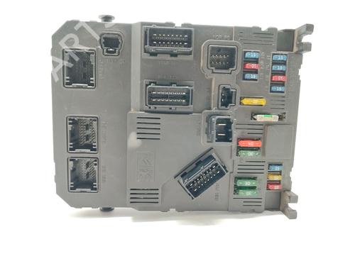 Sikringsdåse PEUGEOT 206 Hatchback (2A/C) 1.4 HDi eco 70 (68 hp) 31031636