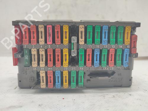 Used Fuse box PEUGEOT 406 (8B) 2.0 HDI 110 (109 hp) 22801162