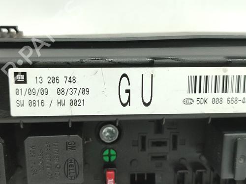 Fuse box OPEL ASTRA H GTC (A04) 1.7 CDTI (L08) | BP32236015E1