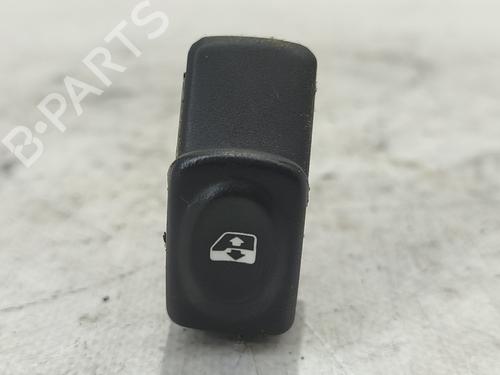 Used Left front window switch RENAULT MEGANE I Coach (DA0/1_) [1996-2003]  17329029