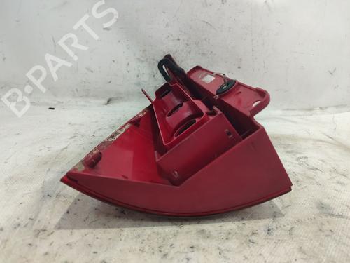 Right taillight FORD FOCUS I Turnier (DNW) 1.8 TDCi | BP24701867C35 