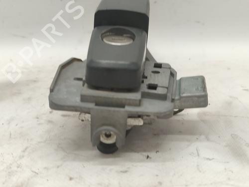 Klamka zewnętrzna drzwi przednich lewych OPEL VECTRA C (Z02) 2.2 DTI 16V (F69) | BP25810875C128 