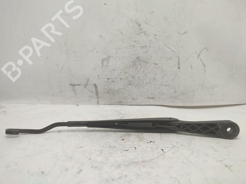 Used Front windshield wiper arm SAAB 9000 2.0 -16 Turbo CD (185 hp) 24701162