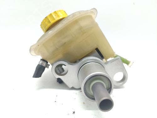Hovedbremsesylinder VW PASSAT B5 (3B2) 1.9 TDI (115 hp) 31717663