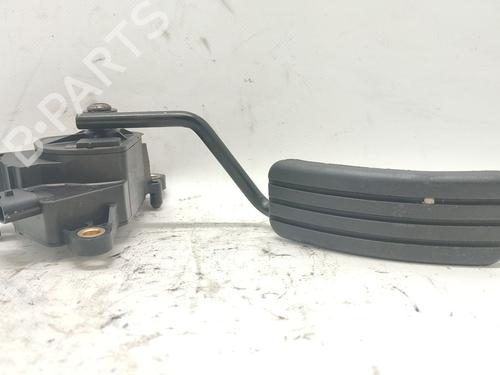 Pedal Pedal RENAULT SCÉNIC II (JM0/1_) 1.9 dCi (JM0G, JM12, JM1G, JM2C) (120 hp) 34704946 34704946