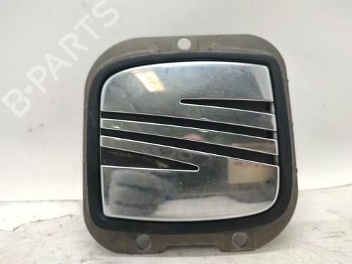 Used Tailgate handle Tailgate handle SEAT CORDOBA (6K1, 6K2) 1.9 SDI (68 hp) 33705331 33705331