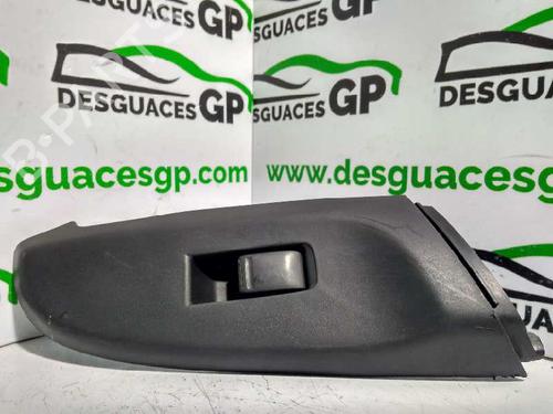 Used Right rear window switch NISSAN ALMERA II Hatchback (N16) 1.5 dCi (82 hp) 7144192