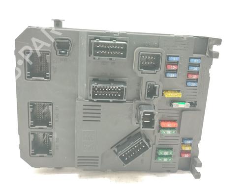 Used Fuse box Fuse box 36567212 36567212